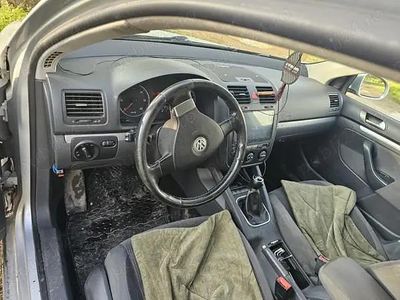 Utilizat 2008 VW Golf Berlinǎ | 2.200 EUR
