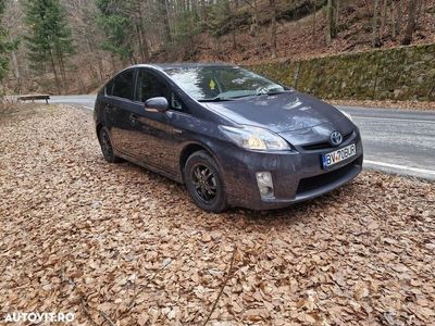 second-hand Toyota Prius (Hybrid)