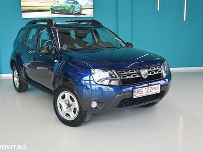 Second-hand Dacia Duster Comfort 114 CP (83 kW) 2017 Culoarealbastru SUV