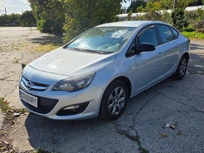 Culoareargint Utilizat 2017 Opel Astra GTC Enjoy Hatchback | 4.990 EUR