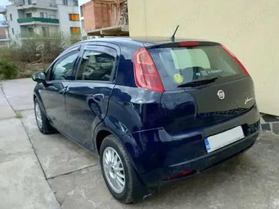 Albastru Utilizat 2008 Fiat Punto Hatchback | 2.550 EUR