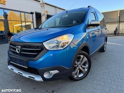 Second-hand Dacia Dokker Stepway 115 CP (84 kW) 2017 Culoarealbastru Monovolum