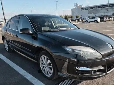 Second-hand Renault Laguna III GT-Line 175 CP (128 kW) 2010 Negru Hatchback