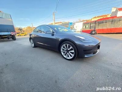 Utilizat 2019 Tesla Model 3 Standard Range Plus Berlinǎ | 21.800 EUR (Puțin scump)