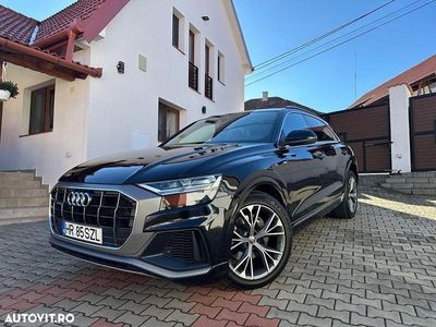 Culoarenegru Utilizat 2019 Audi Q8 S-Line SUV | 40.999 EUR (Scump)