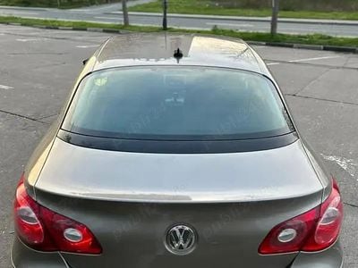 Utilizat 2010 VW Passat Berlinǎ | 7.500 EUR