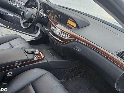 Gri Utilizat 2007 Mercedes S320 Berlinǎ | 7.900 EUR (Preț OK)