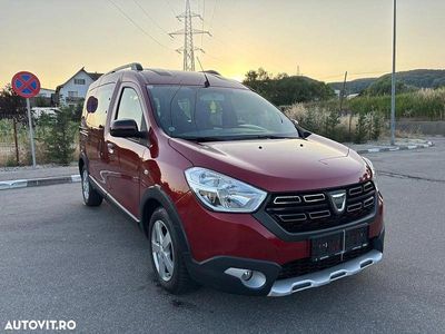 Rosu Utilizat 2019 Dacia Dokker Monovolum | 10.500 EUR (Scump)