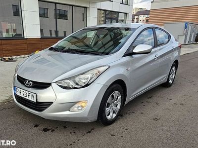 second-hand Hyundai Elantra 1.6 MPi