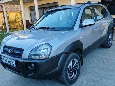 Second-hand Hyundai Tucson 83 CP (61 kW) 2004 Gri SUV