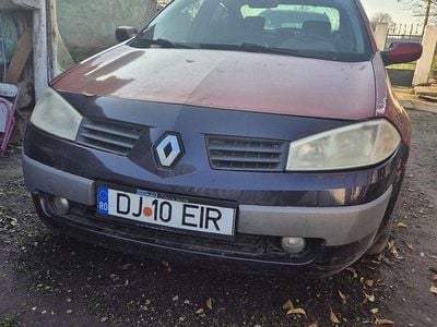Culoarerosu Second-hand 2006 Renault Mégane II Berlinǎ | 1.100 EUR (Preț bun)