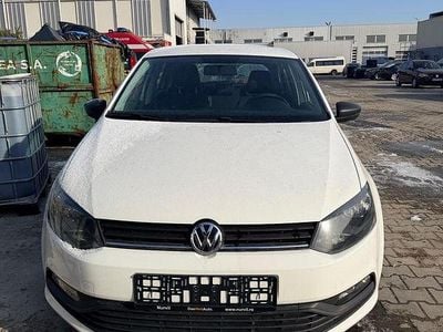 Second-hand VW Polo Trendline 75 CP (55 kW) 2017 Culoarealb