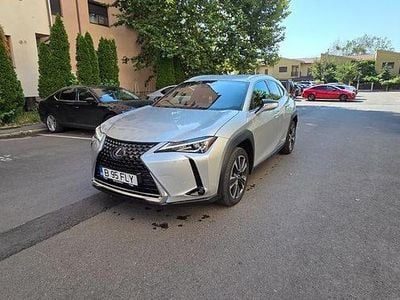 Lexus UX 250h