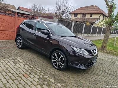 Visiniu Utilizat 2015 Nissan Qashqai SUV | 11.290 EUR (Preț OK)