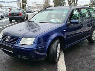 Second-hand VW Bora 101 CP (74 kW) 2004 Albastru Berlinǎ