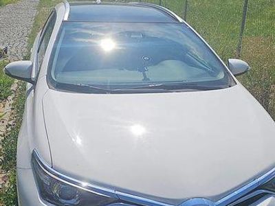 Toyota Auris Hybrid