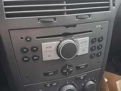 Second-hand Opel Astra 80 CP (58 kW) 2004 Gri Berlinǎ