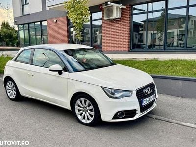 Second-hand Audi A1 Attraction 122 CP (89 kW) 2011 Culoarealb Break