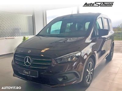 second-hand Mercedes T180 d Automatik Progressive 2023 · 1 500 km · 1 461 cm3 · Diesel