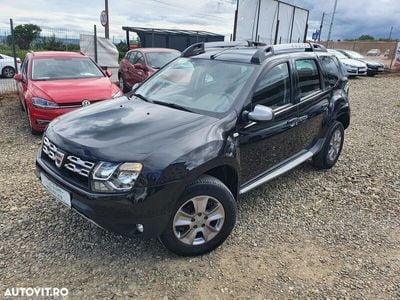 Negru Utilizat 2015 Dacia Duster Lauréate SUV | 7.790 EUR (Preț OK)