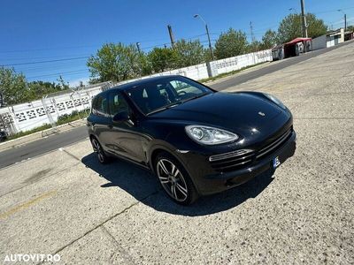 second-hand Porsche Cayenne 3.0 L V6