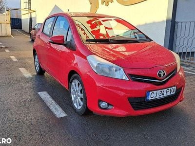 Culoarerosu Second-hand 2013 Toyota Yaris Hatchback | 4.499 EUR