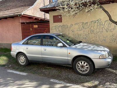 second-hand Audi A4  Limuzine, 1.6, benzina, 290 000 km