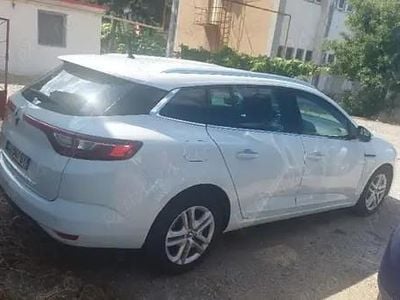 Alb Second-hand 2021 Renault Mégane GrandTour Break | 9.500 EUR (Preț bun)