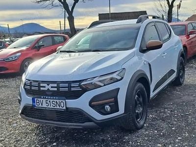 Second-hand Dacia Sandero Extreme 100 CP (73 kW) 2024 Alb Berlinǎ