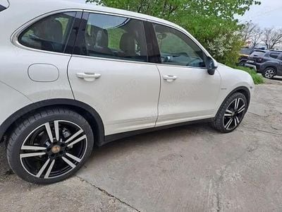 Utilizat 2012 Porsche Cayenne SUV | 18.000 EUR