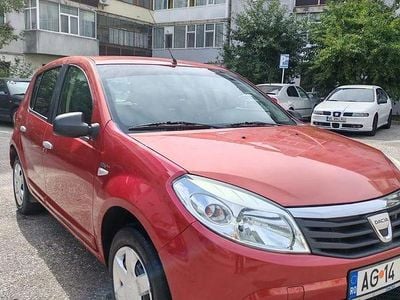 Second-hand Dacia Sandero Ambiance 75 CP (55 kW) 2009 Culoarerosu