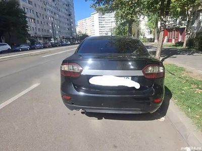 Second-hand 2011 Renault Fluence Berlinǎ | 3.000 EUR