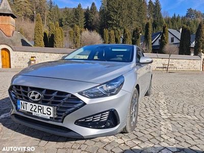 Second-hand Hyundai i30 160 CP (117 kW) 2024 Culoaregri Coupe