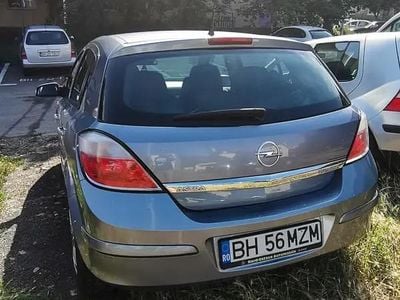 Utilizat 2005 Opel Astra Hatchback | 1.600 EUR (Preț OK)