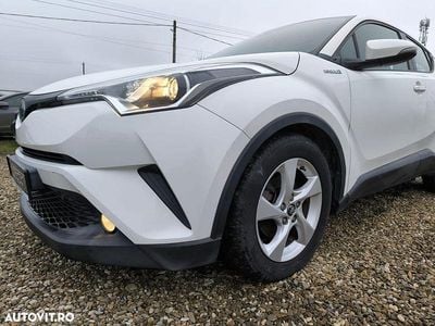 Second-hand Toyota C-HR 122 CP (89 kW) 2016 Culoarealb SUV