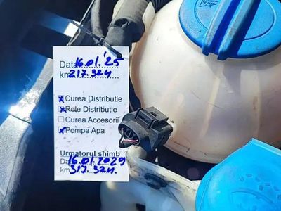 Argintiu Utilizat 2011 VW Jetta Berlinǎ | 7.000 EUR (Puțin scump)