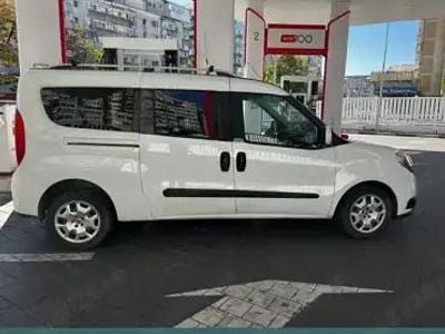 Second-hand Fiat Doblò 90 CP (66 kW) 2017 Alb Monovolum