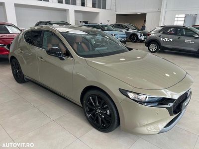 Culoarebej Nouă 2025 Mazda 3 Nagisa Hatchback | 29.840 EUR (Preț OK)