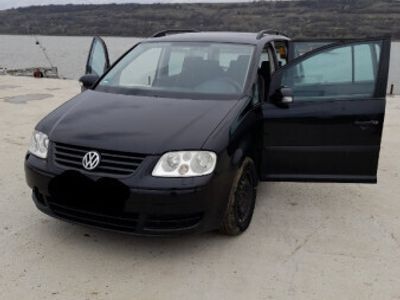 second-hand VW Touran 1.6 fsi