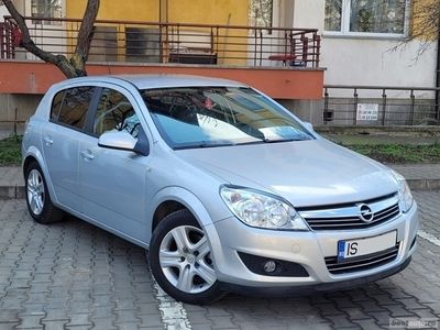 second-hand Opel Astra facelift