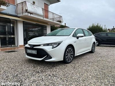 second-hand Toyota Corolla 2.0 HSD Exclusive interior Negru