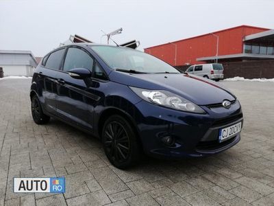 Second-hand Ford Fiesta 80 CP (58 kW) 2011 Albastru Hatchback