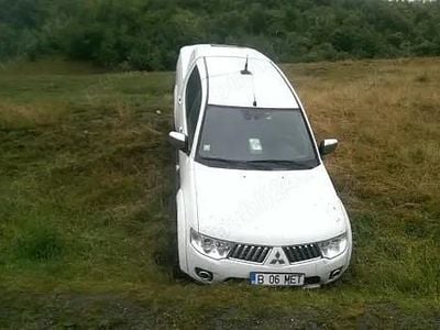 Second-hand Mitsubishi L200 178 CP (130 kW) 2013 Alb Pickup