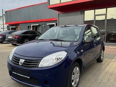 Culoarealbastru Utilizat 2009 Dacia Sandero Ambiance Hatchback | 1.950 EUR (Preț OK)