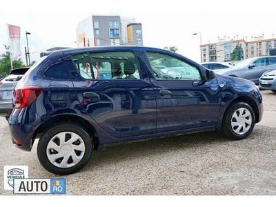 Albastru marin Utilizat 2018 Dacia Sandero Hatchback | 6.000 EUR (Preț OK)
