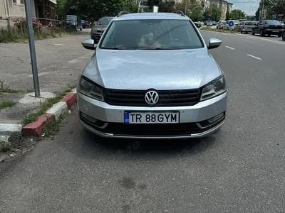 Second-hand VW Passat 140 CP (102 kW) 2013 Gri Break