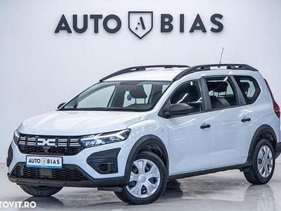 Second-hand Dacia Jogger Comfort 100 CP (73 kW) 2022 Culoarealb Monovolum