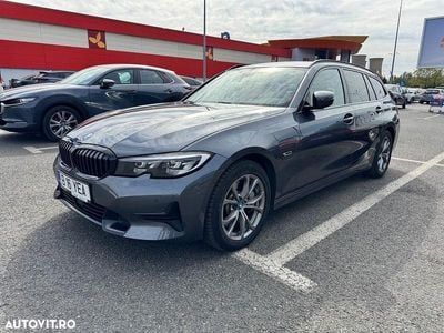 BMW 330e