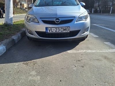 second-hand Opel Astra j2012 1.7
