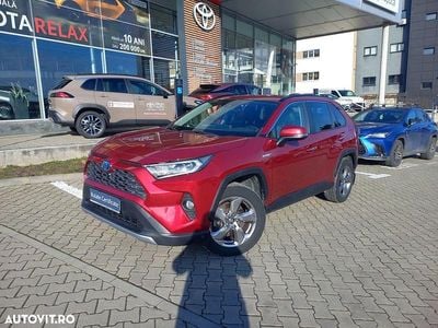 Second-hand Toyota RAV4 Hybrid 178 CP (130 kW) 2021 Culoarerosu SUV